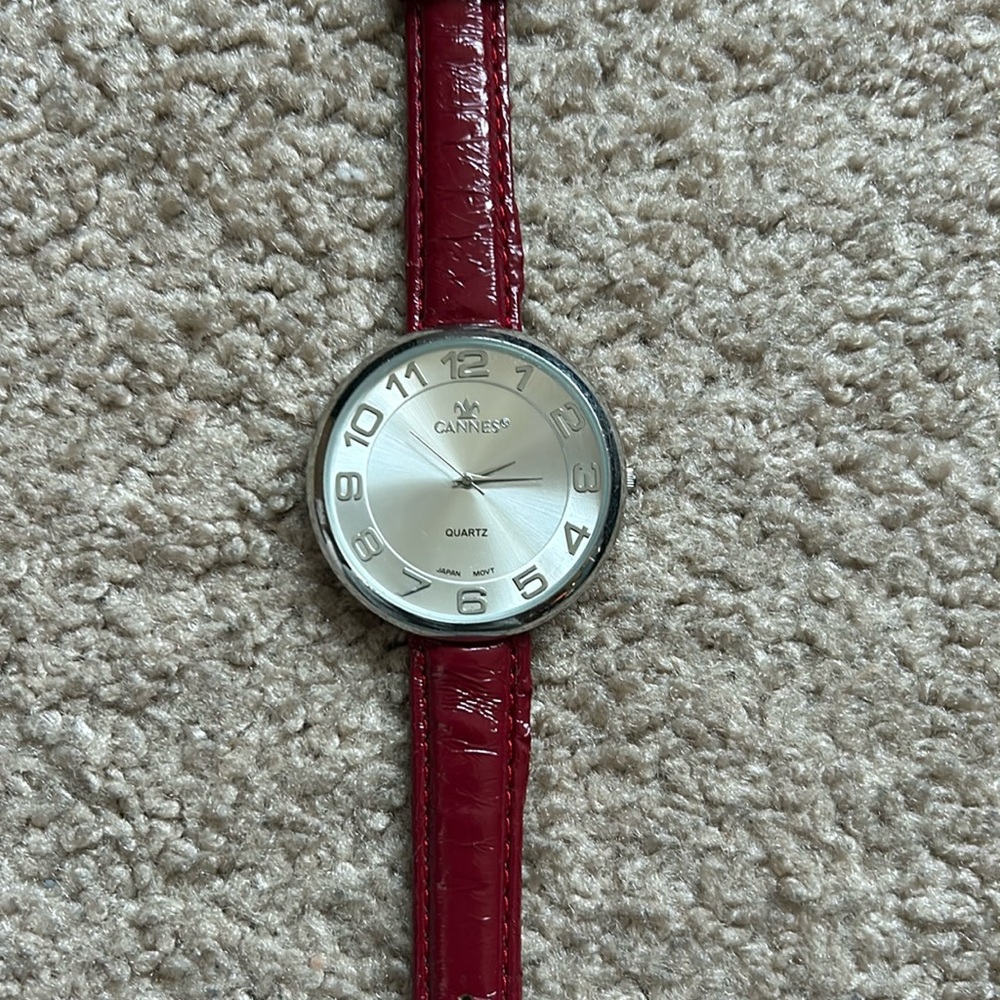 Cannes women’s vintage red/silver stainless steel‎ adjustable watch
